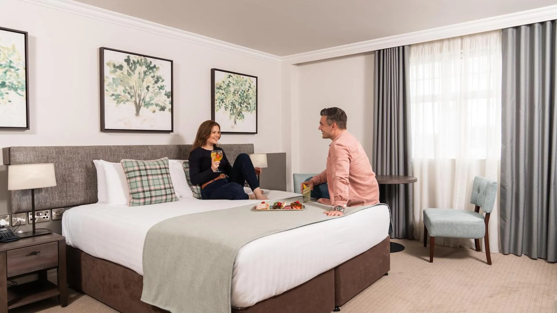 Ivanhoe Inn And Hotel Belfast 3*,