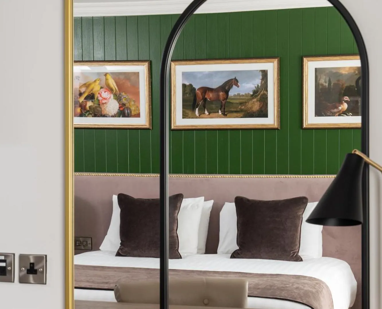 Ivanhoe Inn And Hotel Belfast